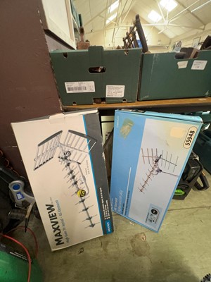 Lot 139 - A boxed 48 element digital aerial kit along...