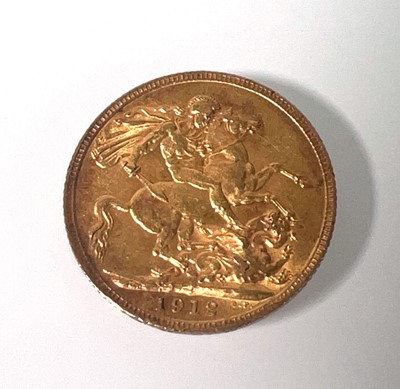 Lot 402 - A George V full sovereign dated 1912
