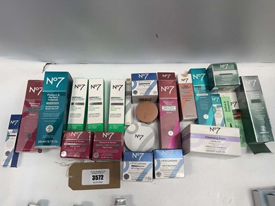 Lot 3572 - 22x No7 products
