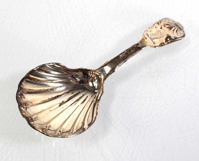 Lot 346 - A late Georgian silver fiddle pattern, shell...