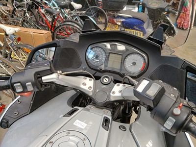 Lot (BU07 NJO) 2007 BMW R1200RT touring motorbike...