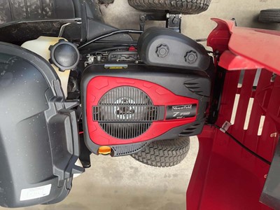 Lot 4419 - Mountfield petrol ride on lawnmower with key