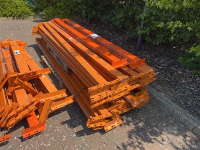 Lot 4433 - Industrial metal boltless pallet racking...