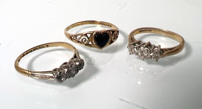 Lot 421 - A yellow metal and CZ ring marked '9ct plat'...