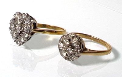 Lot 441 - An 18ct gold heart shaped diamond cluster ring...