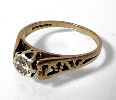 Lot 445 - A 9ct gold and diamond solitaire ring. Approx....