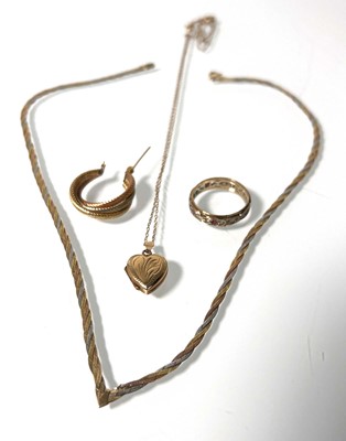 Lot 473 - A collection of 9ct gold and yellow metal...