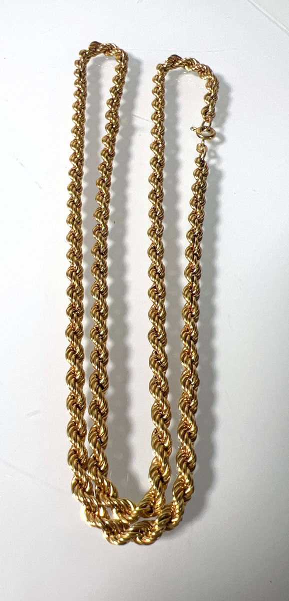 Lot 478 - A 9ct gold rope twist chain, approx. weight 8.6g