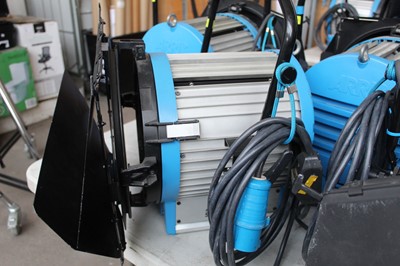 Lot 16 - Arri Studio 2000 2kW Tungsten Fresnel...