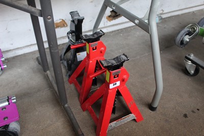 Lot 38 - 3 adjustable axle stands