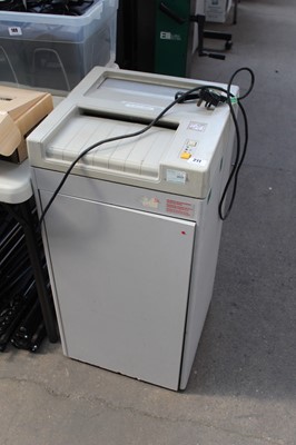Lot 211 - Office paper shredder