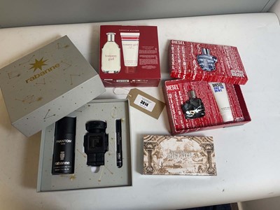 Lot 3814 - 4x Perfume gift sets to include Tommy Hilfiger,...