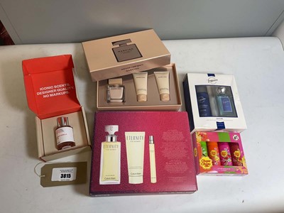 Lot 3815 - 5x Perfume gift sets to include Narciso...