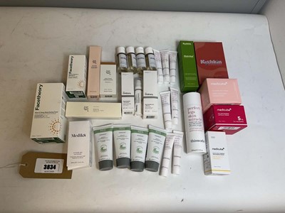 Lot 3834 - Cosmetics to include Face Theory, MediCube,...