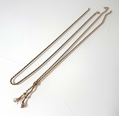 Lot 481 - Twp 9ct gold rope twist chains. Approx. weight...