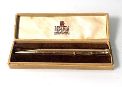 Lot 486 - A 9ct gold propelling pencil in a Garrard box
