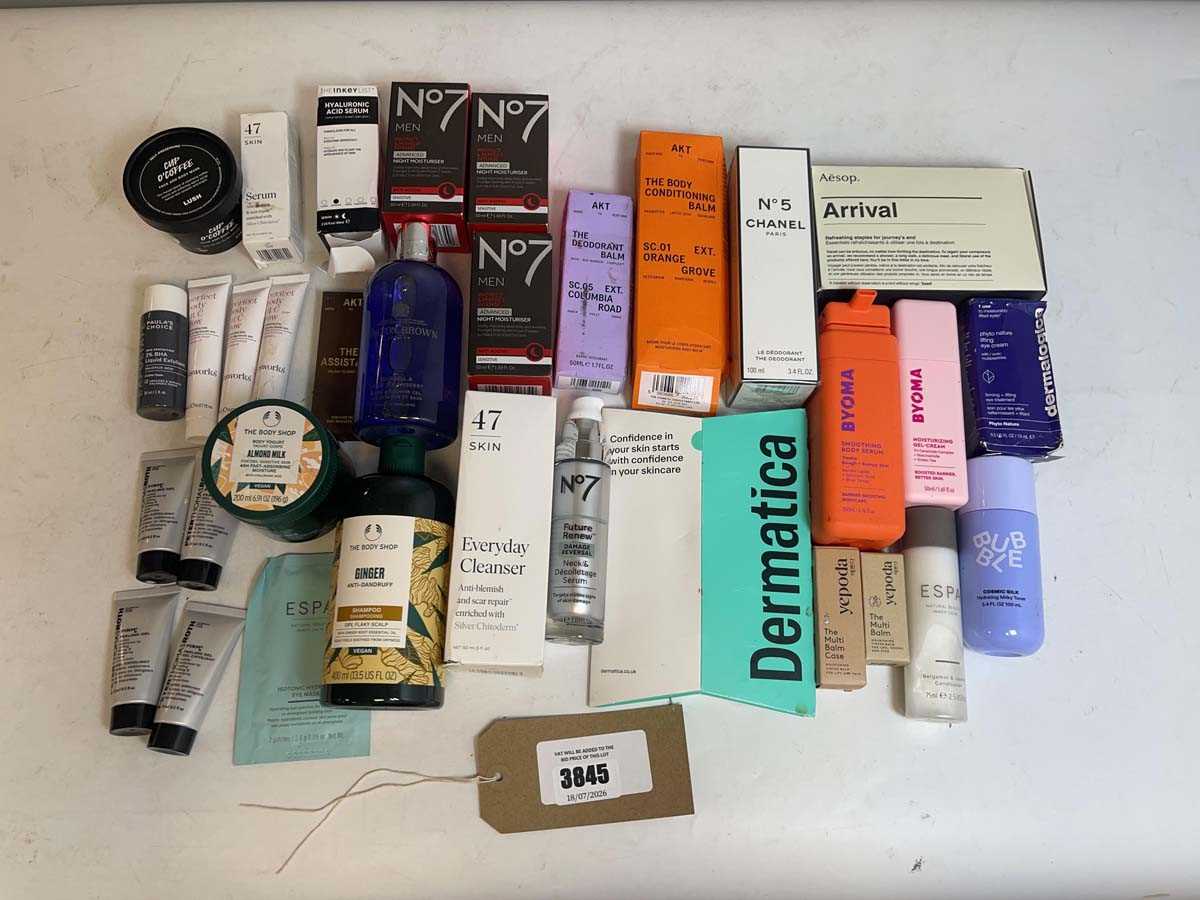 Lot 3845 - Cosmetics to include Dermatica, No7, The Body...