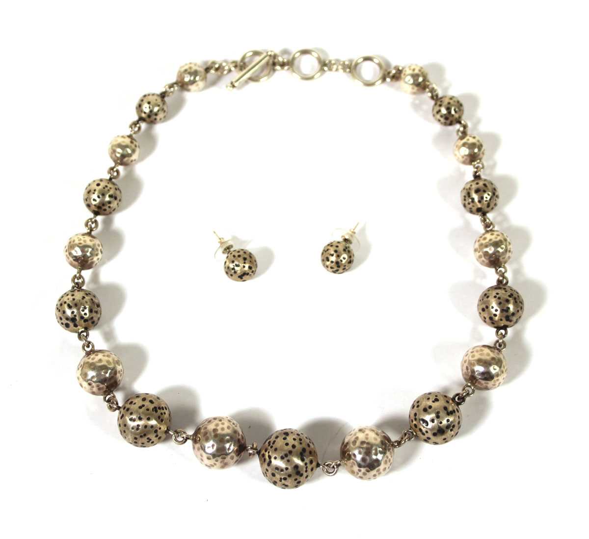 Lot 508 - A silver ball necklace together with a pair of...