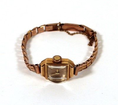 Lot 539 - A ladies yellow metal cased wristwatch, the...