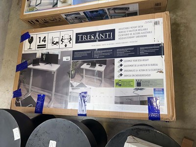 Lot 2072 - Boxed Tresanti glass top electric height...