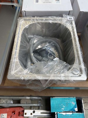 Lot 2217 - Stainless steel single bowl sink