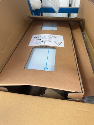 Lot 2109 - Boxed Samsung NK24C5070US Range Hood