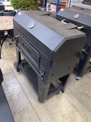 Lot 2358 - Masterbuilt 36" Charcoal Smoker and Barbecue