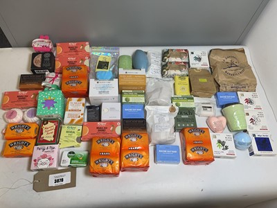 Lot 3878 - Soaps & bath fizzers