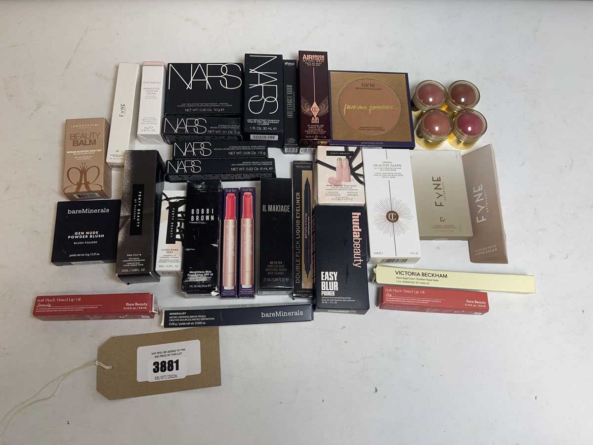 Lot 3881 - Makeup to include Tarte, Fyne, Nars, etc