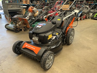 Lot 4161 - Yard Force petrol rotary mower