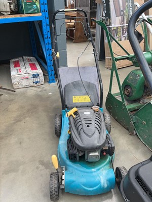 Lot 4166 - Unbranded petrol rotyary mower