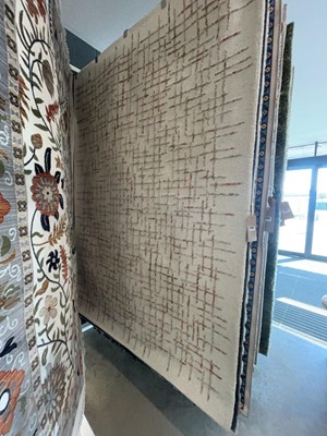 Lot 5003 - Carpet with beige background and geometric...