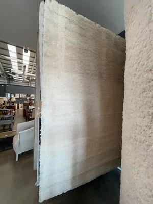 Lot 5030 - Cream deep pile carpet