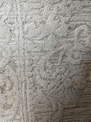 Lot 5038 - Floral patterned grey carpet