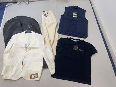 Lot Finisterre & Percival clothing