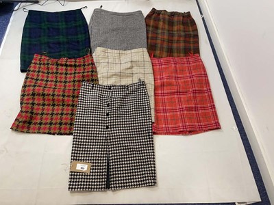 Lot House of Braur & Pure Collection tweed skirts