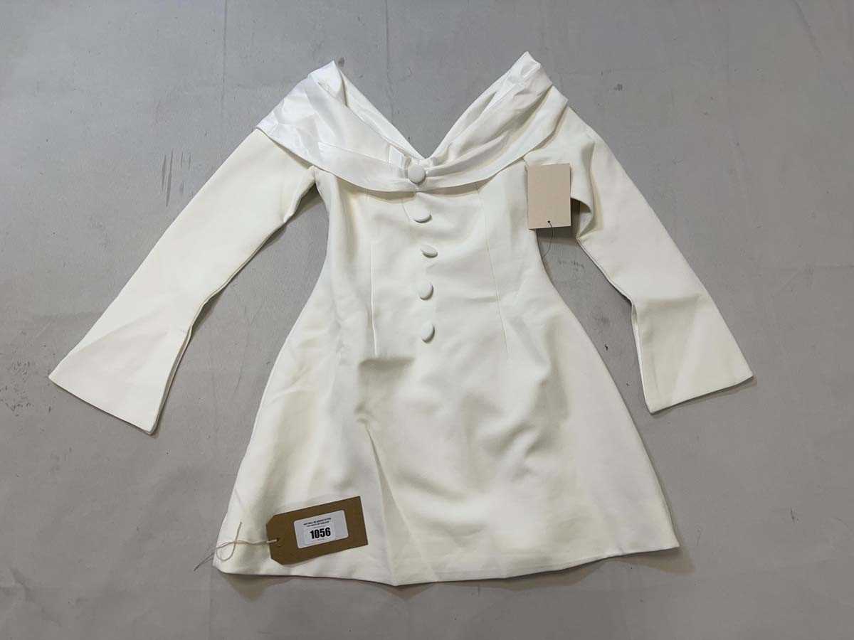 Lot 1056 - Oddmuse bow mini dress in white size small