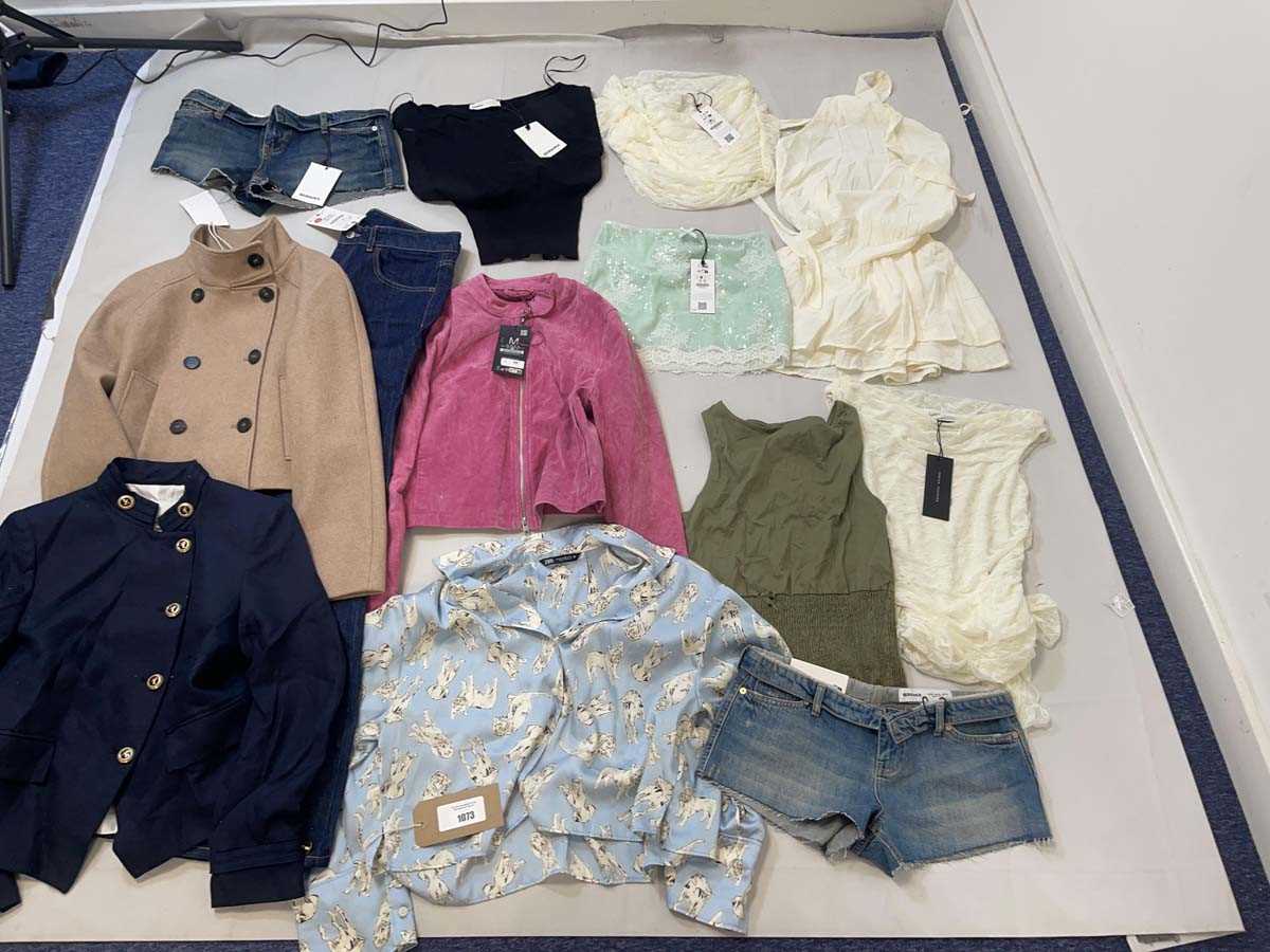 Lot 1073 - Zara & Sister Companies clothing