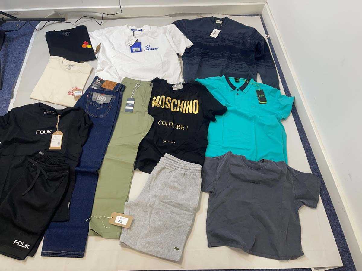 Lot 1076 - Clothing to include Bound, Boss, Carhartt, etc