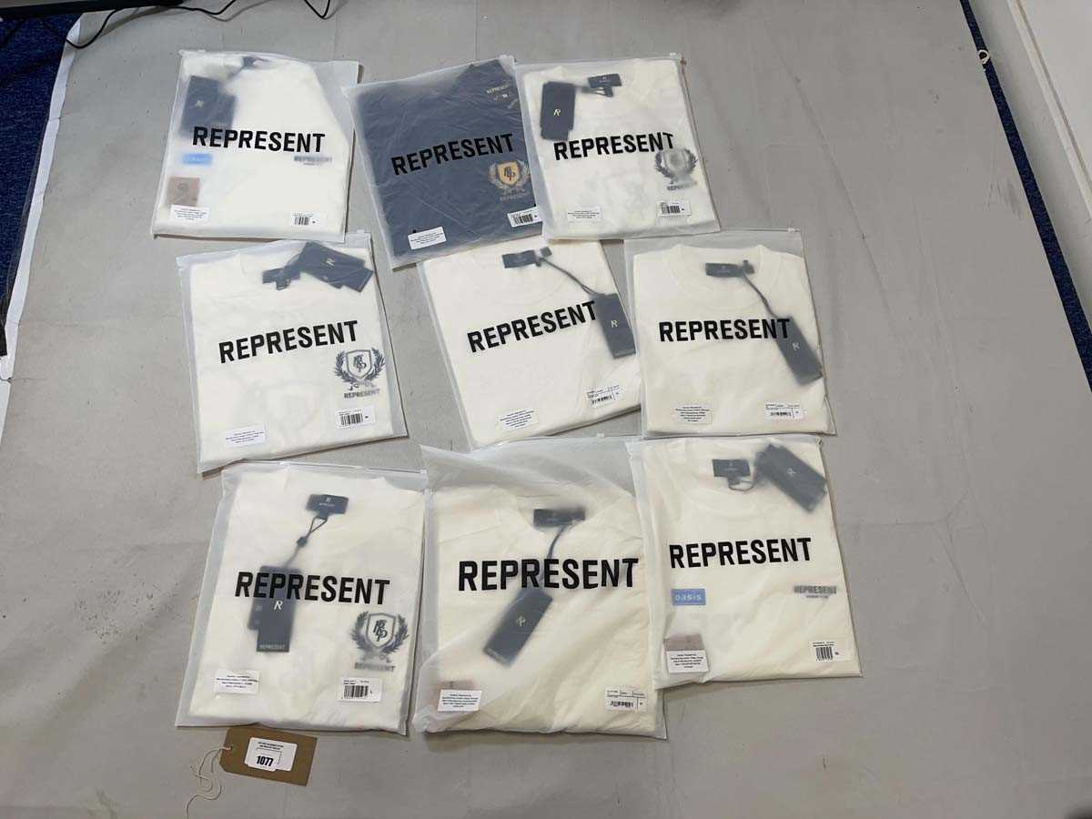 Lot 1077 - Represent clothing