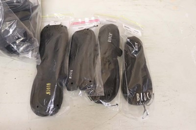 Lot Approx. 40 pairs of full sole ballet shoes by...