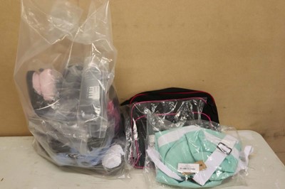 Lot 7 pairs of mostly Bloch Warm-up booties in...