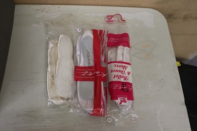 Lot Approx. 30 pairs of Katz full sole ballet and...