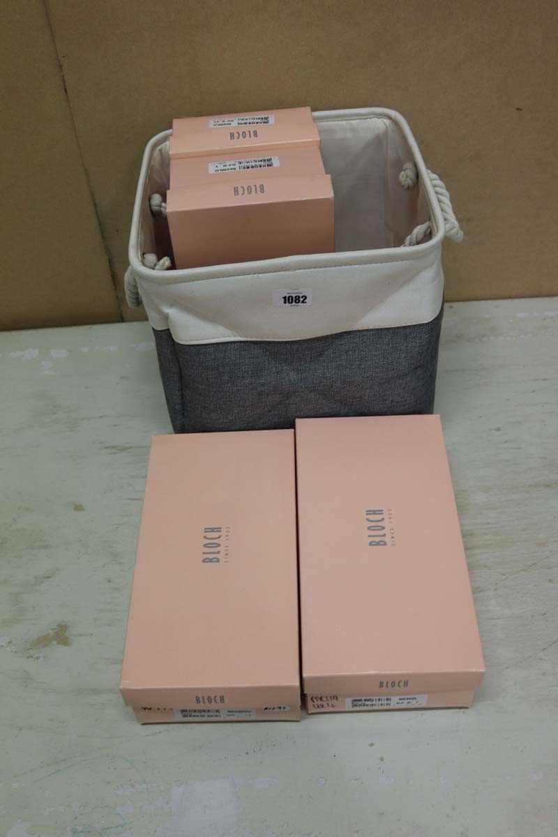 Lot 4 pairs of Bloch dance shoes in mixed sizes