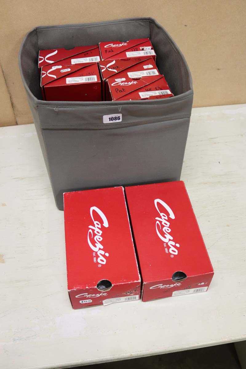 Lot 4 boxed pairs of Capezio children's dance...