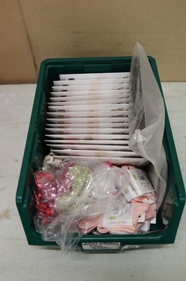 Lot Green plastic tray containing 15 Bloch tights,...