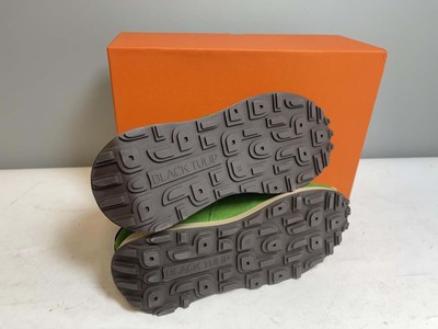 Lot Black Tulip UK5 arbi sleek trainers in...
