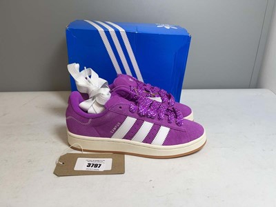 Lot Adidas UK8 campus 00s trainers in purple - boxed