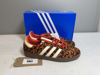 Lot Adidas UK8 samba OG trainers in leopard print -...