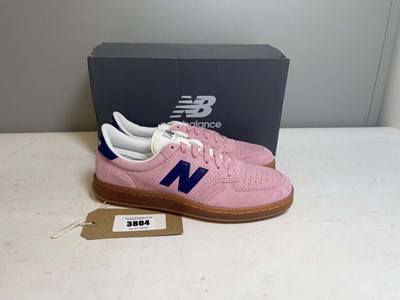 Lot New Balance UK7 T500 trainers in pink - boxed